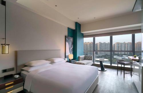 Zhenhai District Hotel | Hyatt Centric Lakeside Ningbo