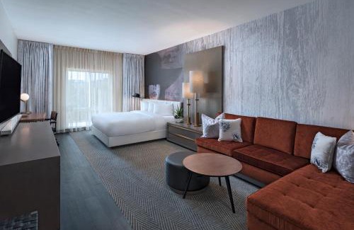 The Woodlands Hotel | Hyatt Centric The Woodlands