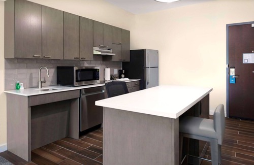 Charlotte Hotel | Hyatt House Charlotte/Rea Farms