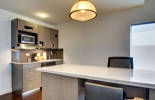 Evanston Hotel | Hyatt House Chicago/Evanston