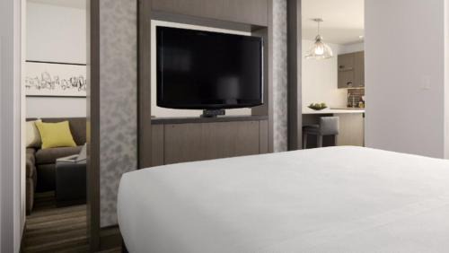 Evanston Hotel | Hyatt House Chicago/Evanston