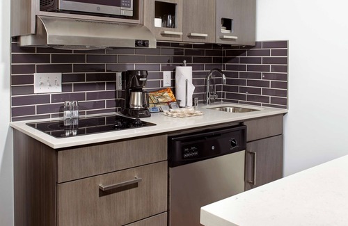 Belmar Hotel | Hyatt House Denver/Lakewood at Belmar