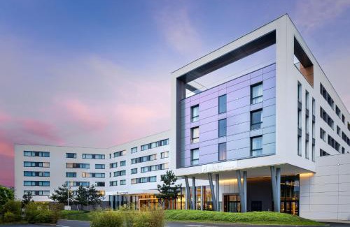 Roissy-en-France Hotel | Hyatt House Paris Charles de Gaulle Airport