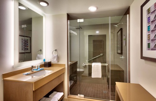 Downtown Portland Hotel | Hyatt House Portland/Downtown