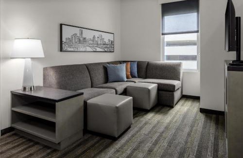 Conroe Hotel | Hyatt House The Woodlands-Shenandoah