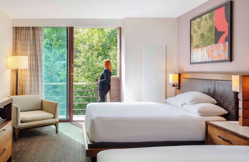 Oak Brook Hotel | Hyatt Lodge Oak Brook Chicago