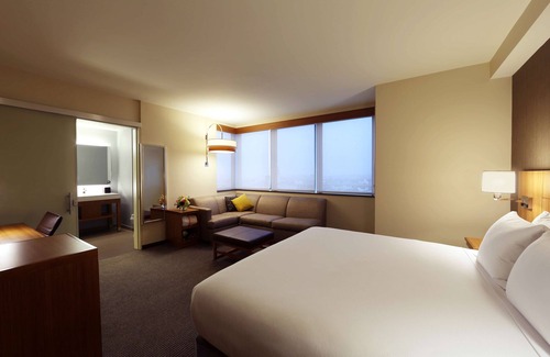 Flushing Chinatown Hotel | Hyatt Place Flushing/LaGuardia Airport