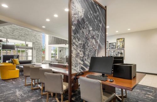 Coliseum Central Hotel | Hyatt Place Hampton Convention Center