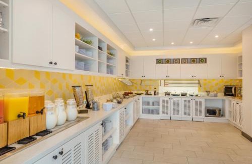 Coliseum Central Hotel | Hyatt Place Hampton Convention Center