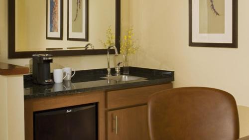 Woodvale Hotel | Hyatt Place Richmond Chester