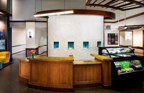 Roanoke Hotel | Hyatt Place Roanoke Airport/Valley View Mall