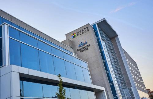 Gateway Hotel | Hyatt Place Toronto Mississauga and Luxe Convention Centre