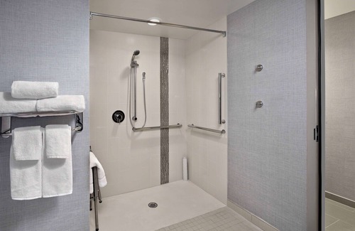 Warwick Hotel | Hyatt Place Warwick/Providence Airport
