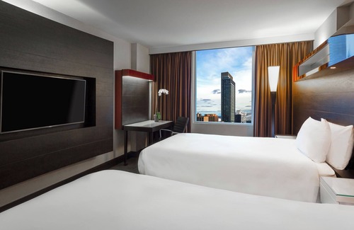 Wellington Place Hotel | Hyatt Regency Toronto