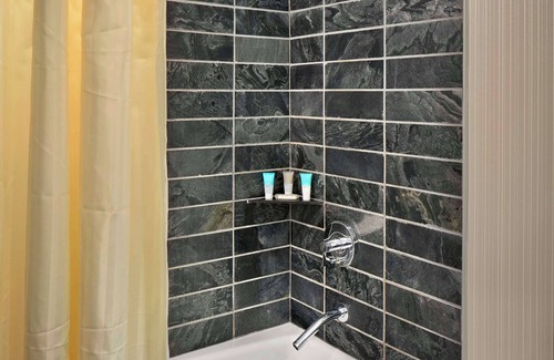 Coal Harbour Hotel | Hyatt Regency Vancouver