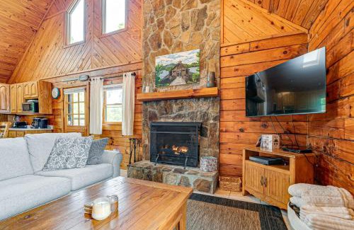 Semora House | Hyco Lake Escape with Deck and Dock Families Welcome!