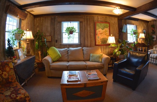 Waitsfield Hotel | Hyde Away Inn