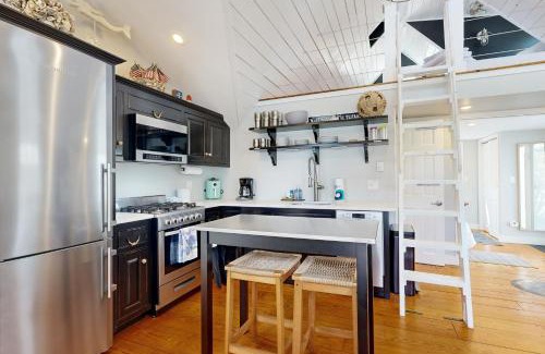 Mashpee House | Hydrangea Cottage