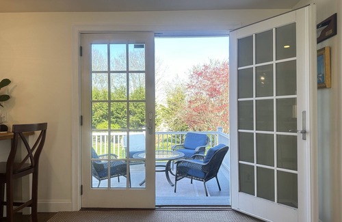 Middletown House | Hydrangea House! Beach house with deck, yard & play space - 2 miles to the beach