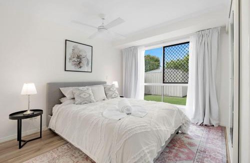 Eli Waters Apartment | 'Hygge' Family-Friendly Comfort in Hervey Bay