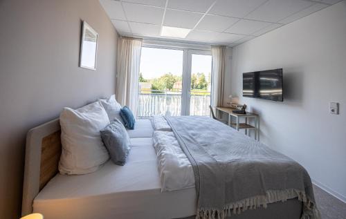 Winsen Apartment | Hygge Homes - Cube Apartment