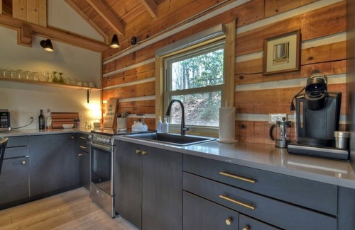 Cashes Valley Cabin | Hygge House | Free Night Offer!