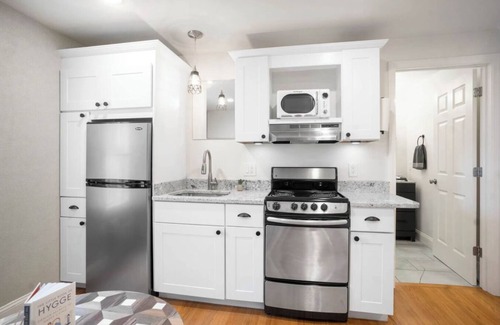 Newburyport Hotel | Hygge House Suites