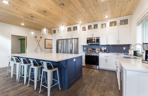 Island Park Cabin | Hygge Lakehouse is your IP Reservoir paradise! Just 30 miles from Yellowstone!