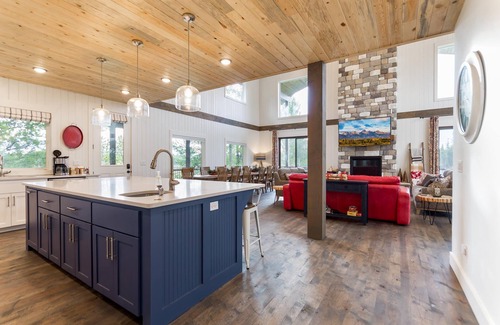 Island Park Cabin | Hygge Lakehouse is your IP Reservoir paradise! Just 30 miles from Yellowstone!