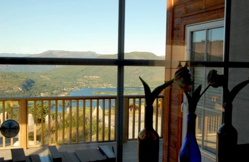 Kviteseid House | Hyggelig Blikk: a new holiday home with an overwhelming view