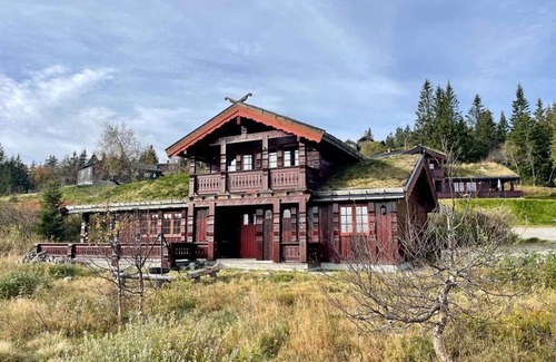 B Cabin | Hyggelig Hytte med Sauna og Innendørs Boblebadekar. Nær Skibakken og Sommarland