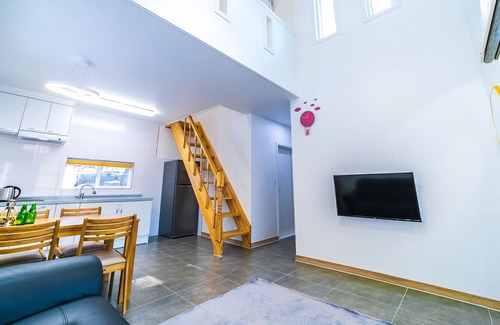 Seo House | Hyovely House