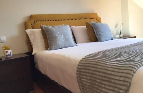 Arcade Apartment | HyP - Ático Forneira