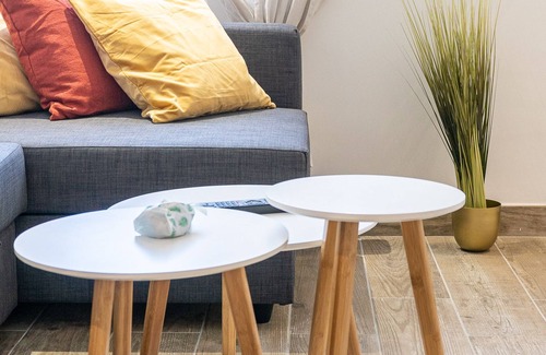Annemasse Apartment | Hypercentre apartment - 20 mins from Geneva & parking
