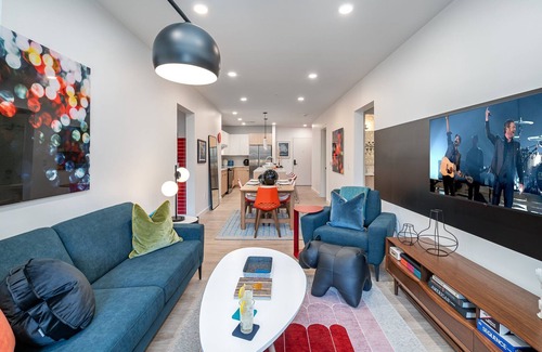 Downtown Nashville Cottage | Hyve - Southern Comfort - Walk to Broadway