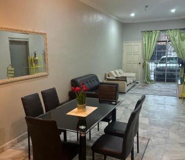 Kepala Batas House | Hz Homestay Bertam