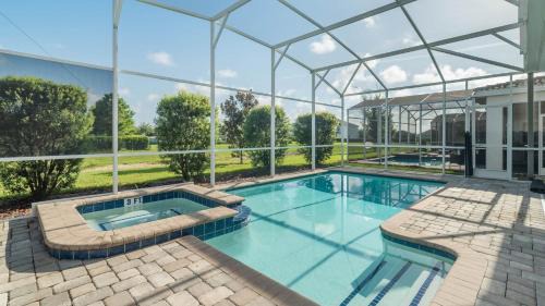 Southampton House | HZD9057