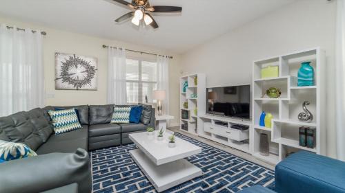 Southampton House | HZD9088