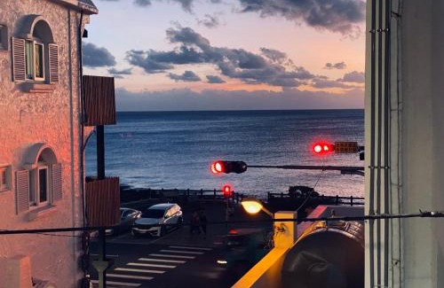 Sail Rock Beach House | I墾丁船帆石海景 IG kenting timehouse beach villa I k歌I麻將I廚房I國旅卡特約I可包棟