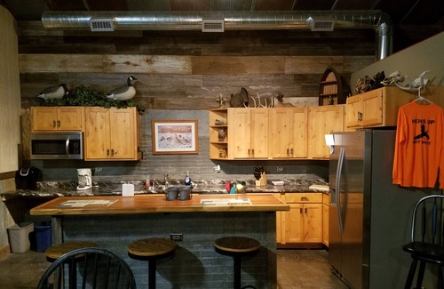 New Cambria Cabin | I-70 Sports Lodge LLC