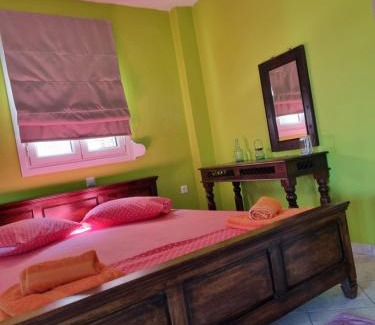 Raches Apartment | I Avli tou Valsakia
