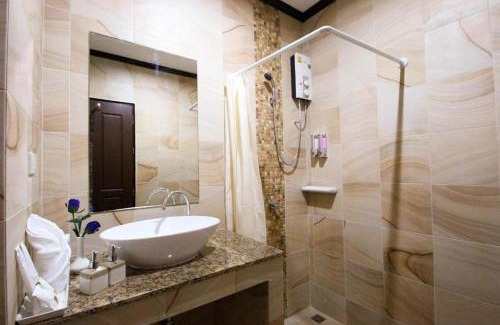 Pluak Daeng Hotel | i Boutique Hotel