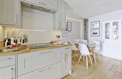 Shaftesbury House | I Came To Boogie