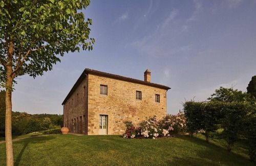 Castelfalfi Villa | I Ferrioli - Five Bedroom Villa, Sleeps 10