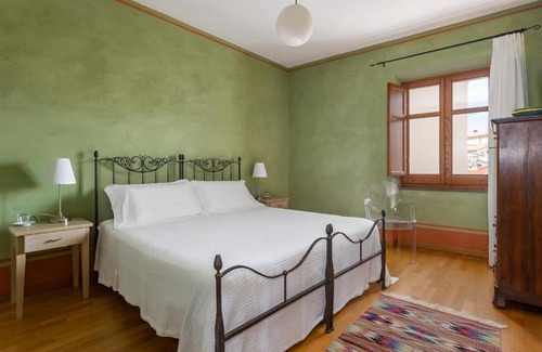 Paulilatino House | I gerani rossi