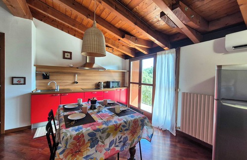 Centro Storico Sud Apartment | I Lecci - Two Bedroom Apartment, Sleeps 4