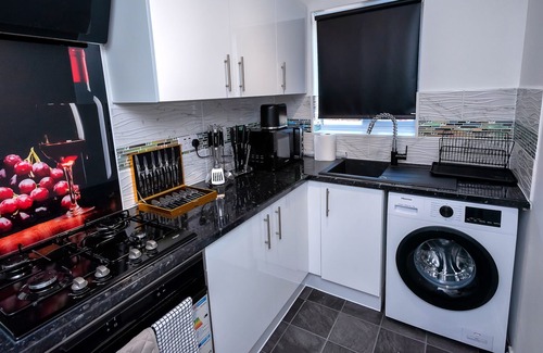 Thamesmead East House | I Love London! A Central 2-Bed Home - Sleep 1-4!