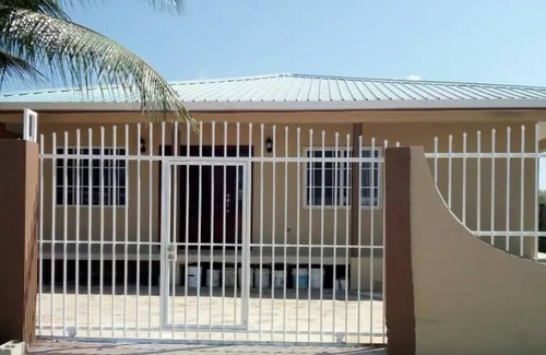 Belize City House | I & R Home