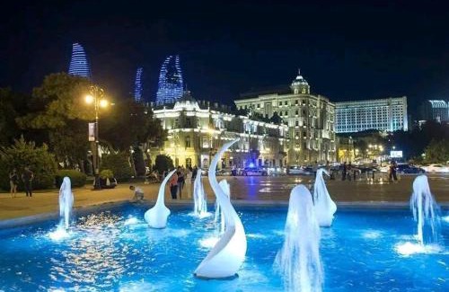 Baku Old Town Apartment | I See the Sea Nefchilyar Avenue 2 bedroom