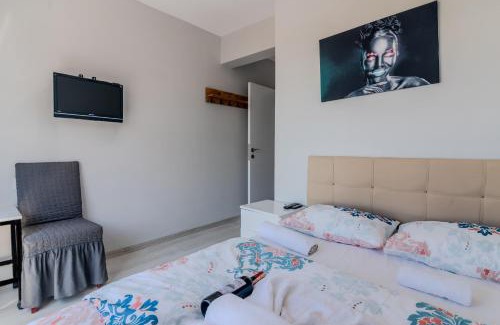 Arnavutkoy Hotel | İstanbul Airport Holiday Beach Hotel